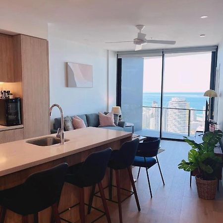2 Bedroom Luxurious Family Apartment On 40Th Floor With Amazing Ocean Coastline Broadbeach Gold Coast Gc40 Exterior photo